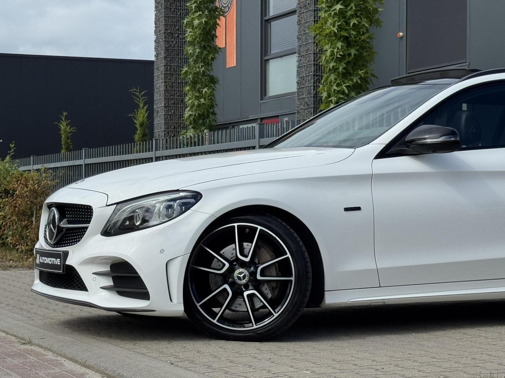 Foto van Mercedes-Benz C 300 E