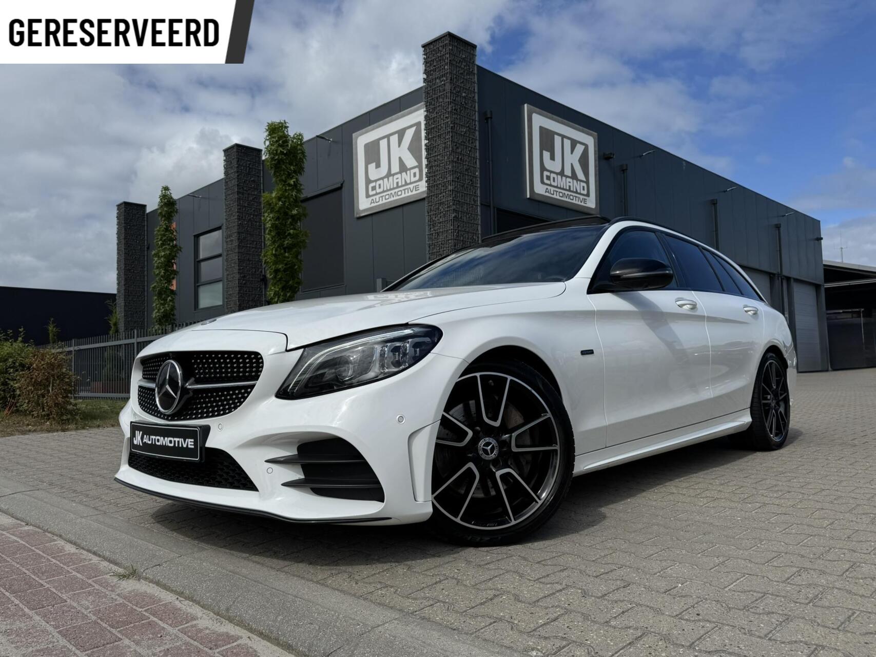 Foto van Mercedes-Benz C 300 E