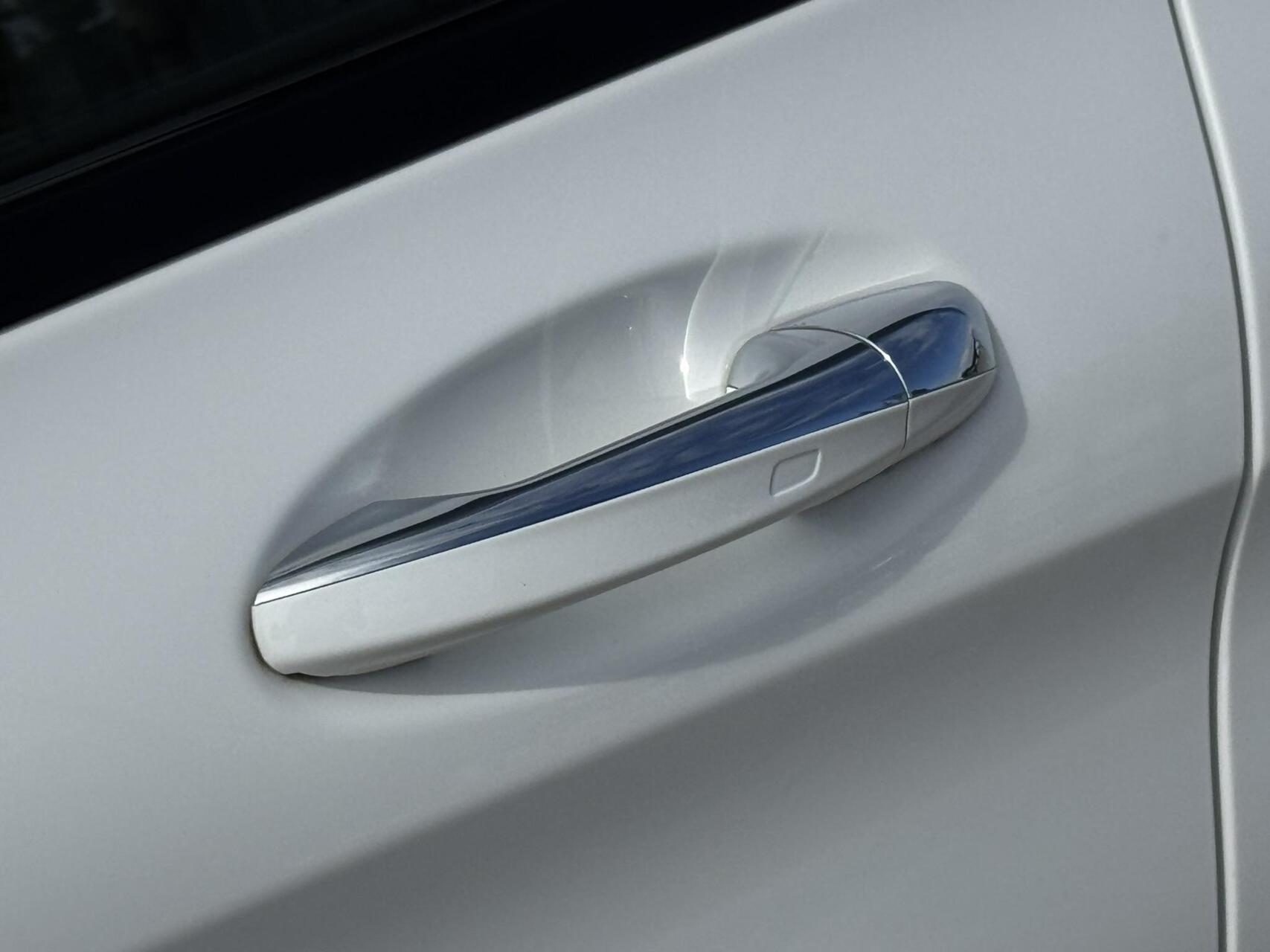 Foto van Mercedes-Benz C 300 E
