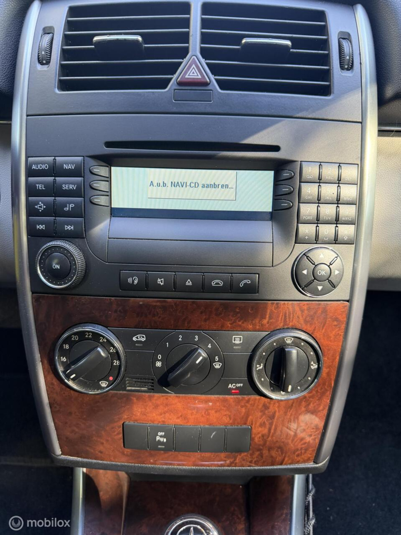 Foto van Mercedes-Benz B 200