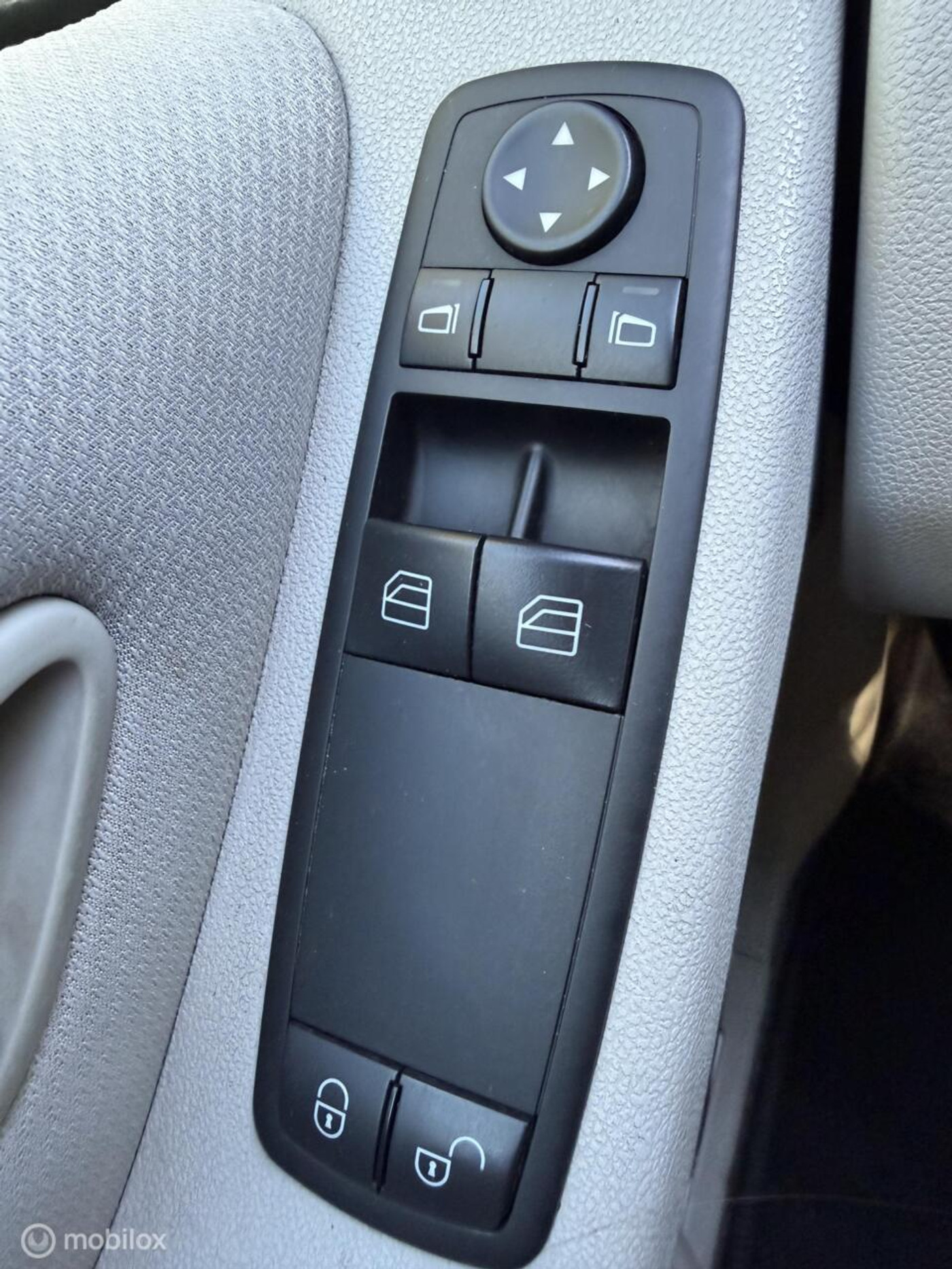 Foto van Mercedes-Benz B 200