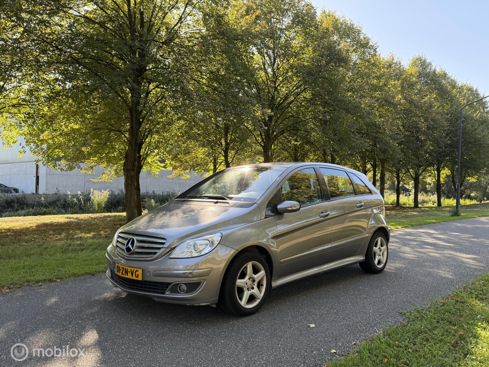 Mercedes-Benz B 200 200*AUTOMAAT*PARKEERSENSOREN*NAVIGATIE 2006 - voorkant
