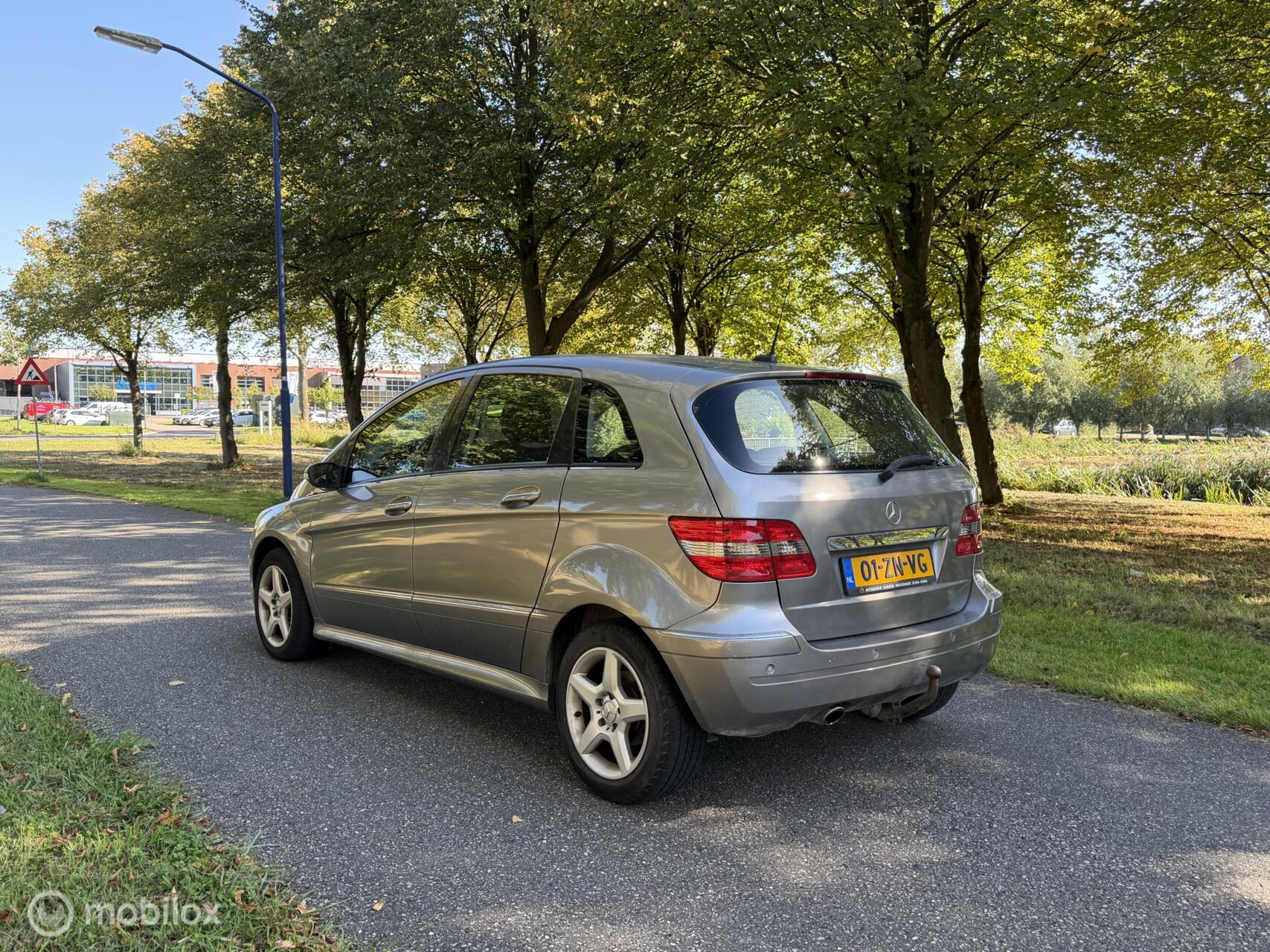 Foto van Mercedes-Benz B 200