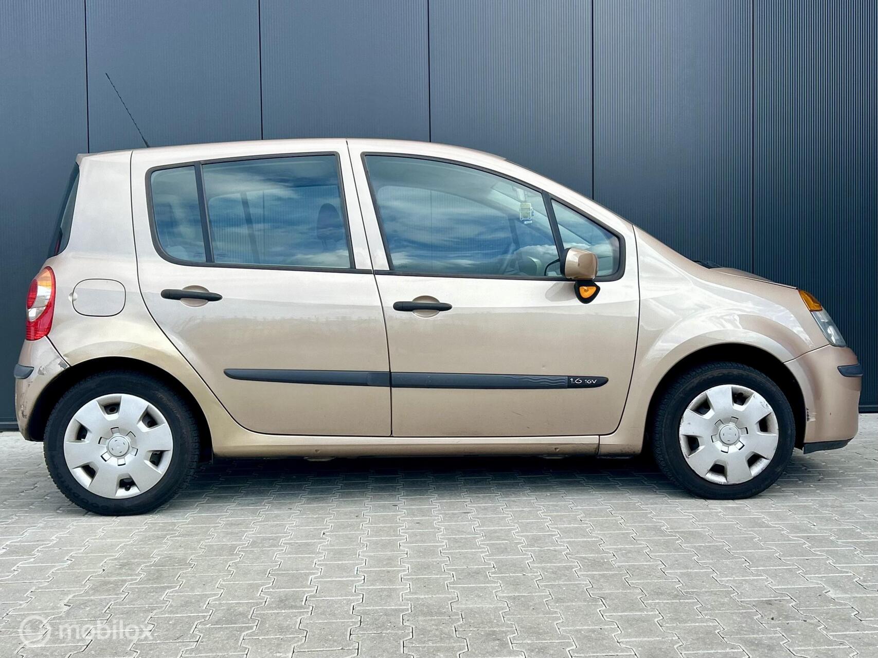 Foto van Renault Modus