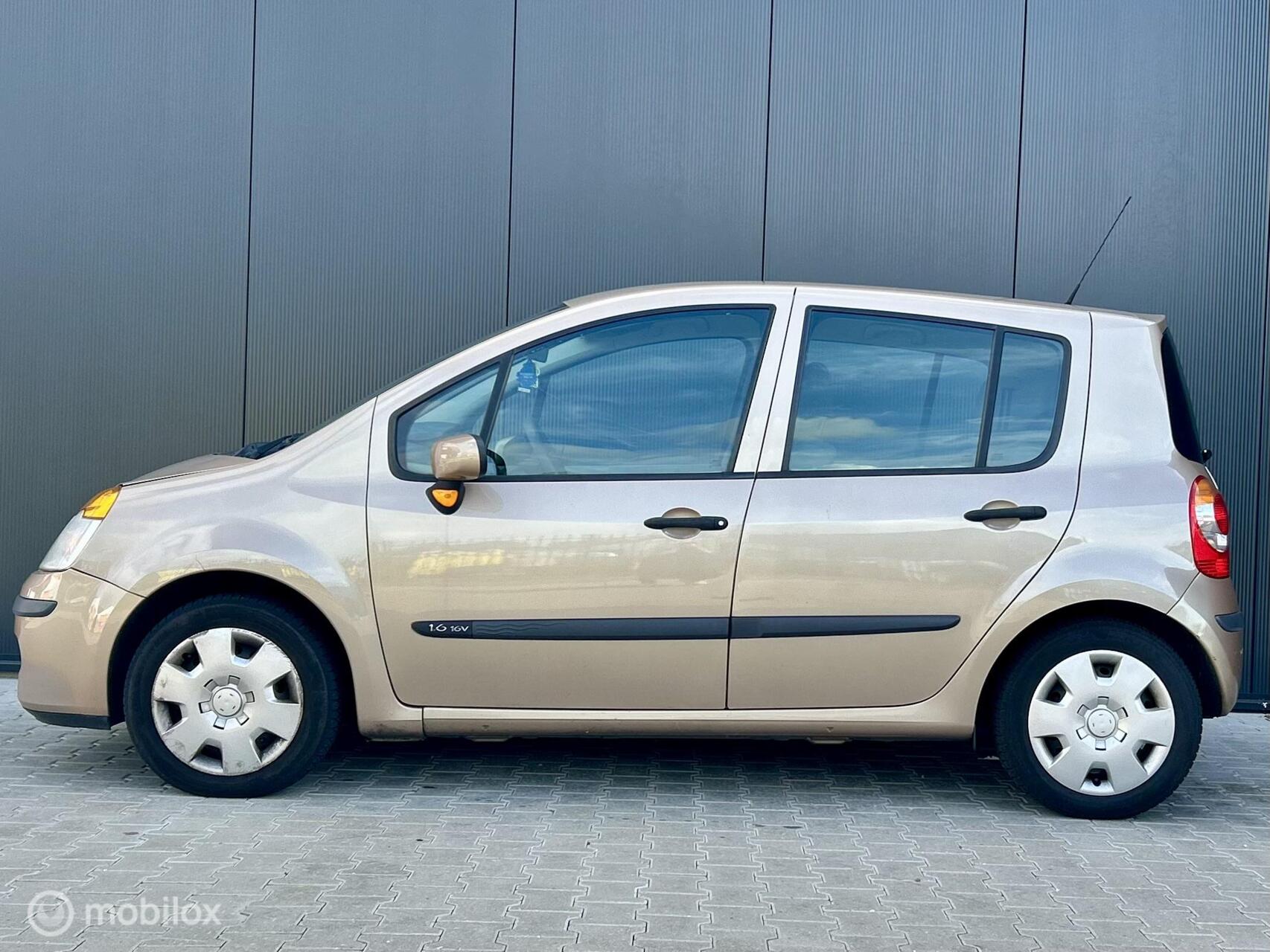 Foto van Renault Modus