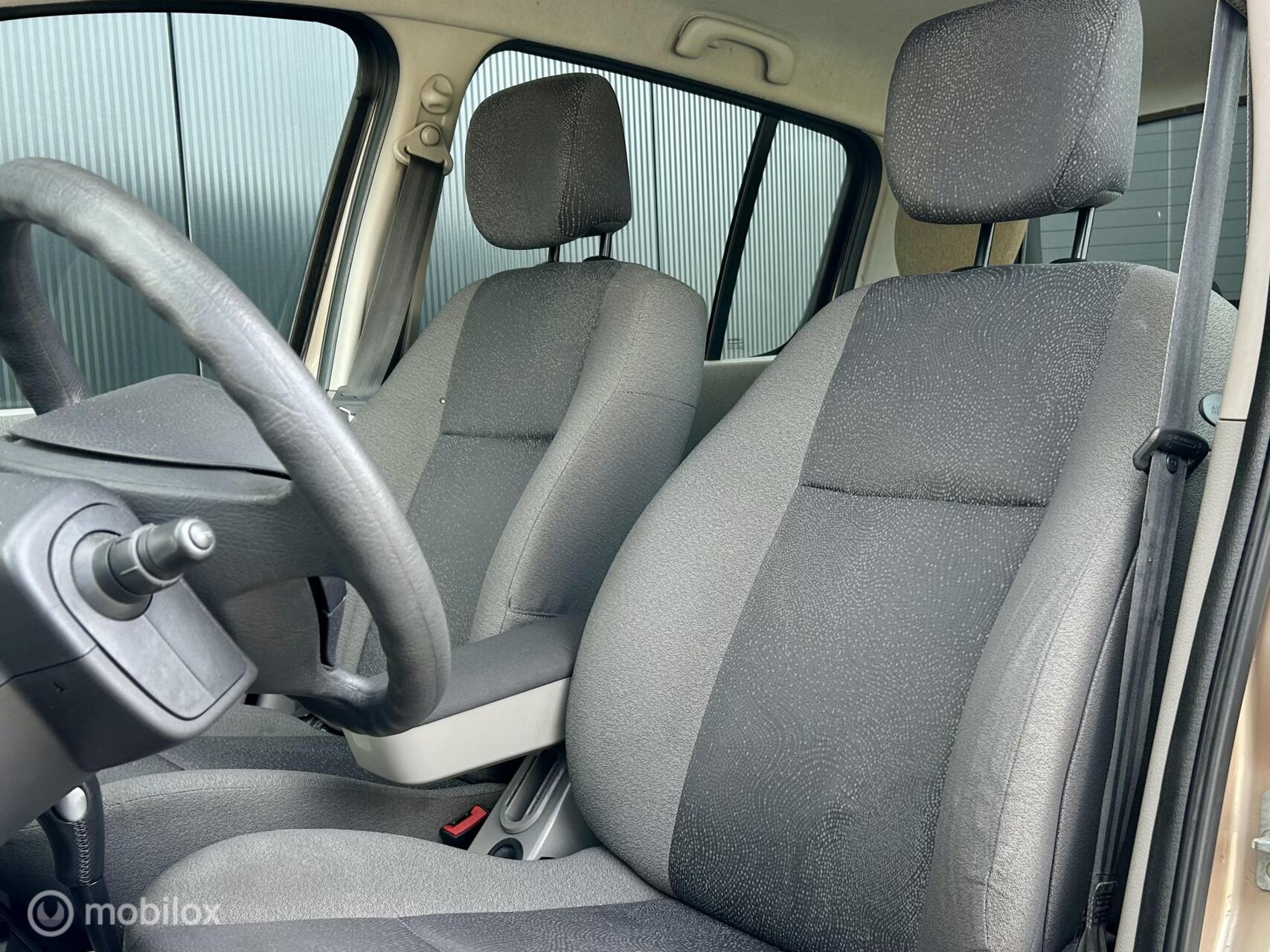 Foto van Renault Modus
