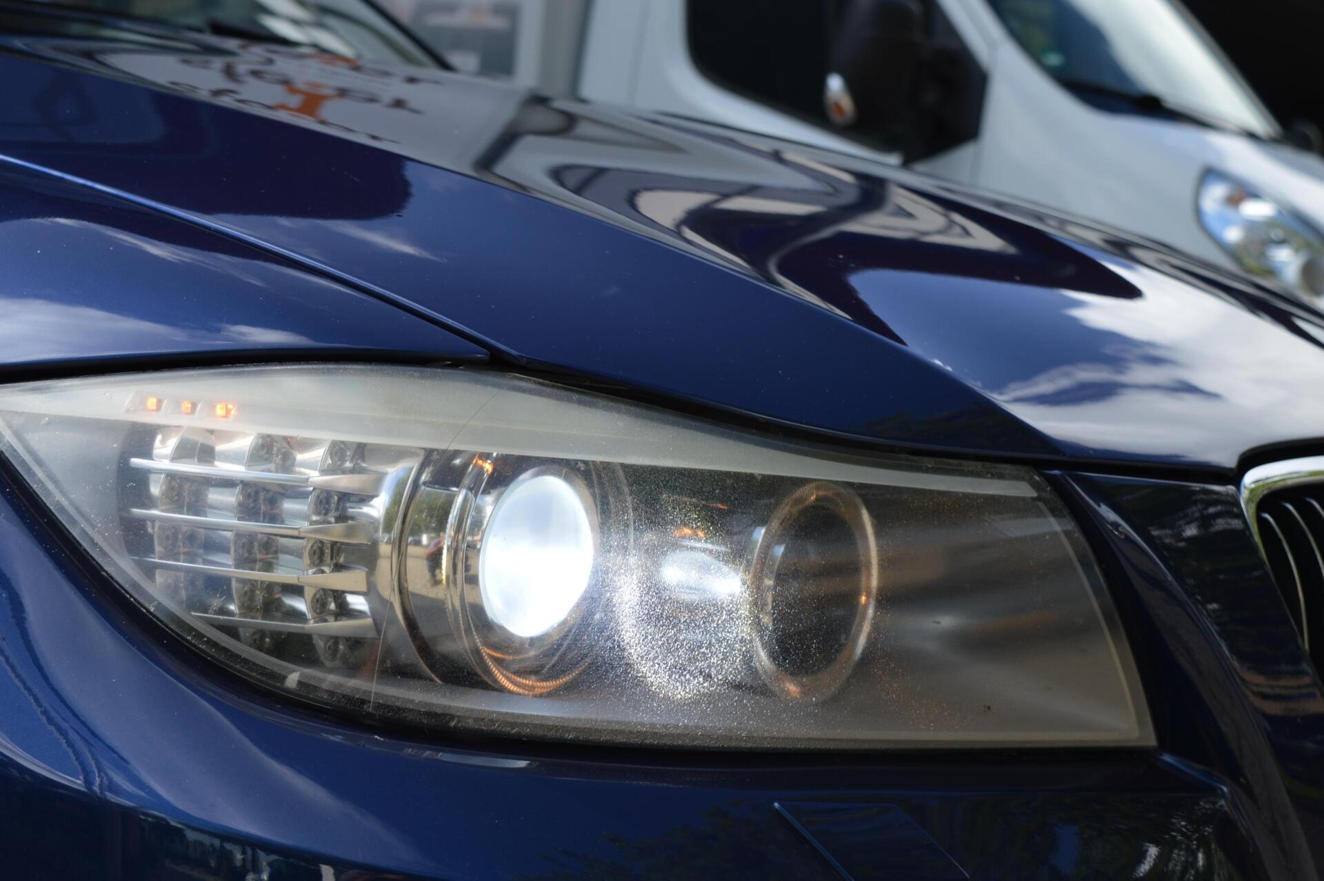 Foto van BMW 325i xDrive