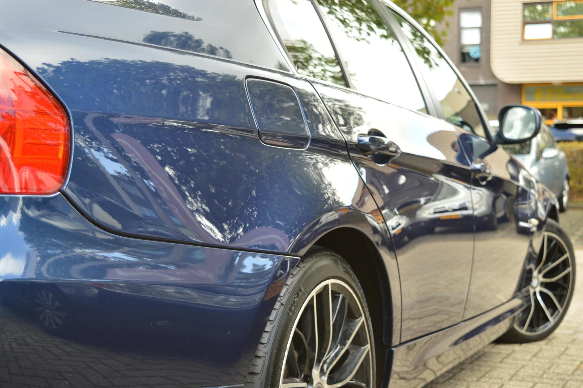 Foto van BMW 325i xDrive