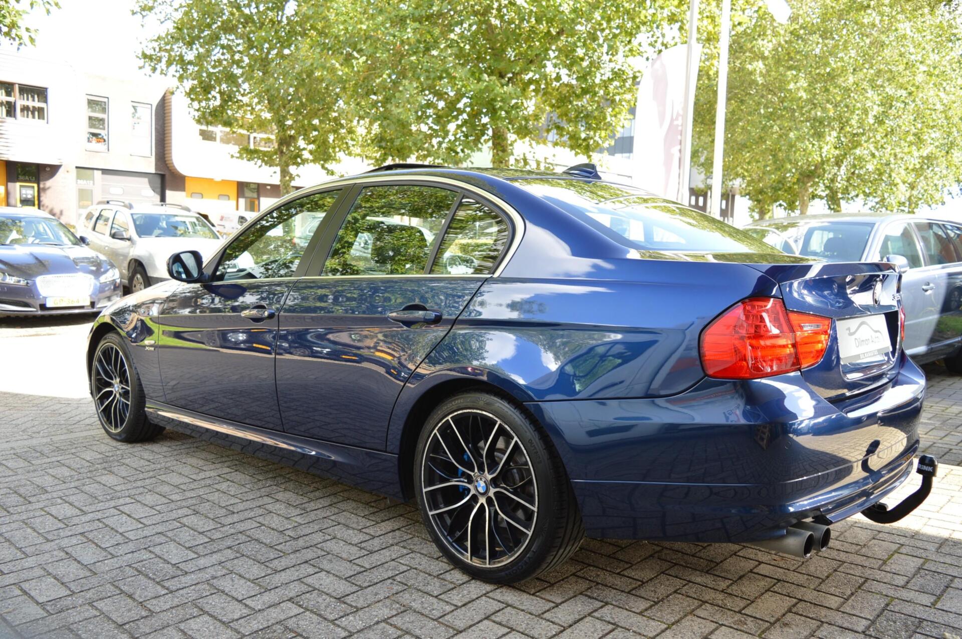 Foto van BMW 325i xDrive