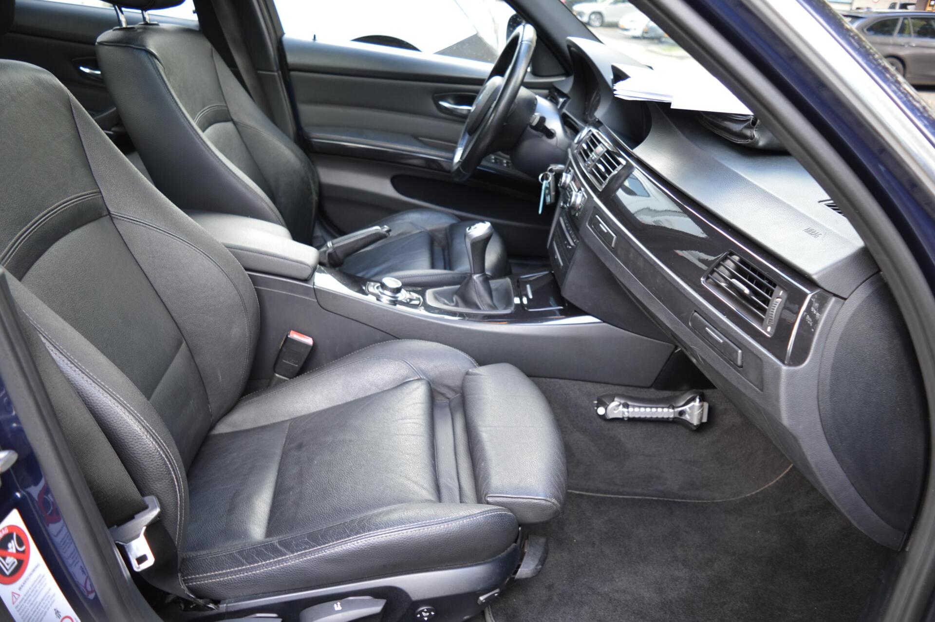 Foto van BMW 325i xDrive