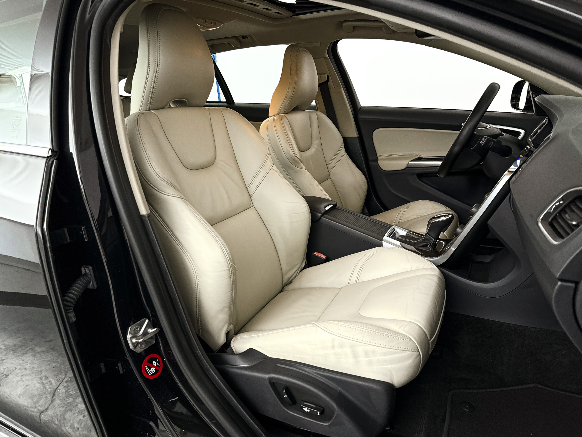 Foto van Volvo V60 Plug In Hybrid