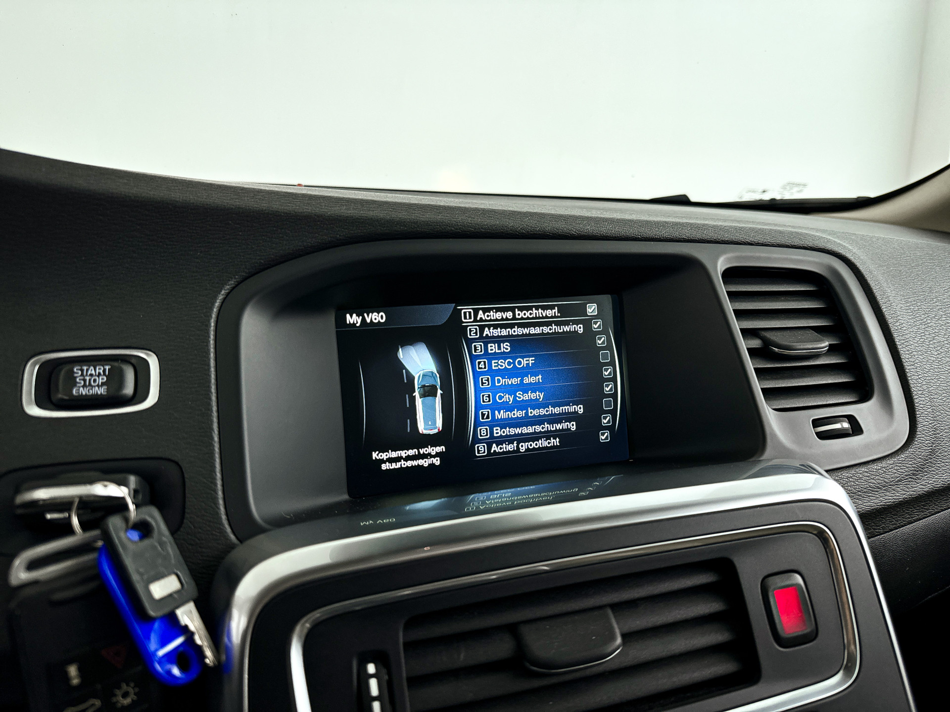 Foto van Volvo V60 Plug In Hybrid