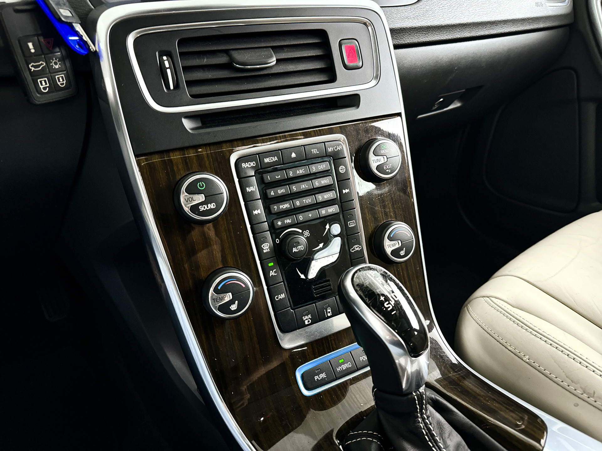 Foto van Volvo V60 Plug In Hybrid