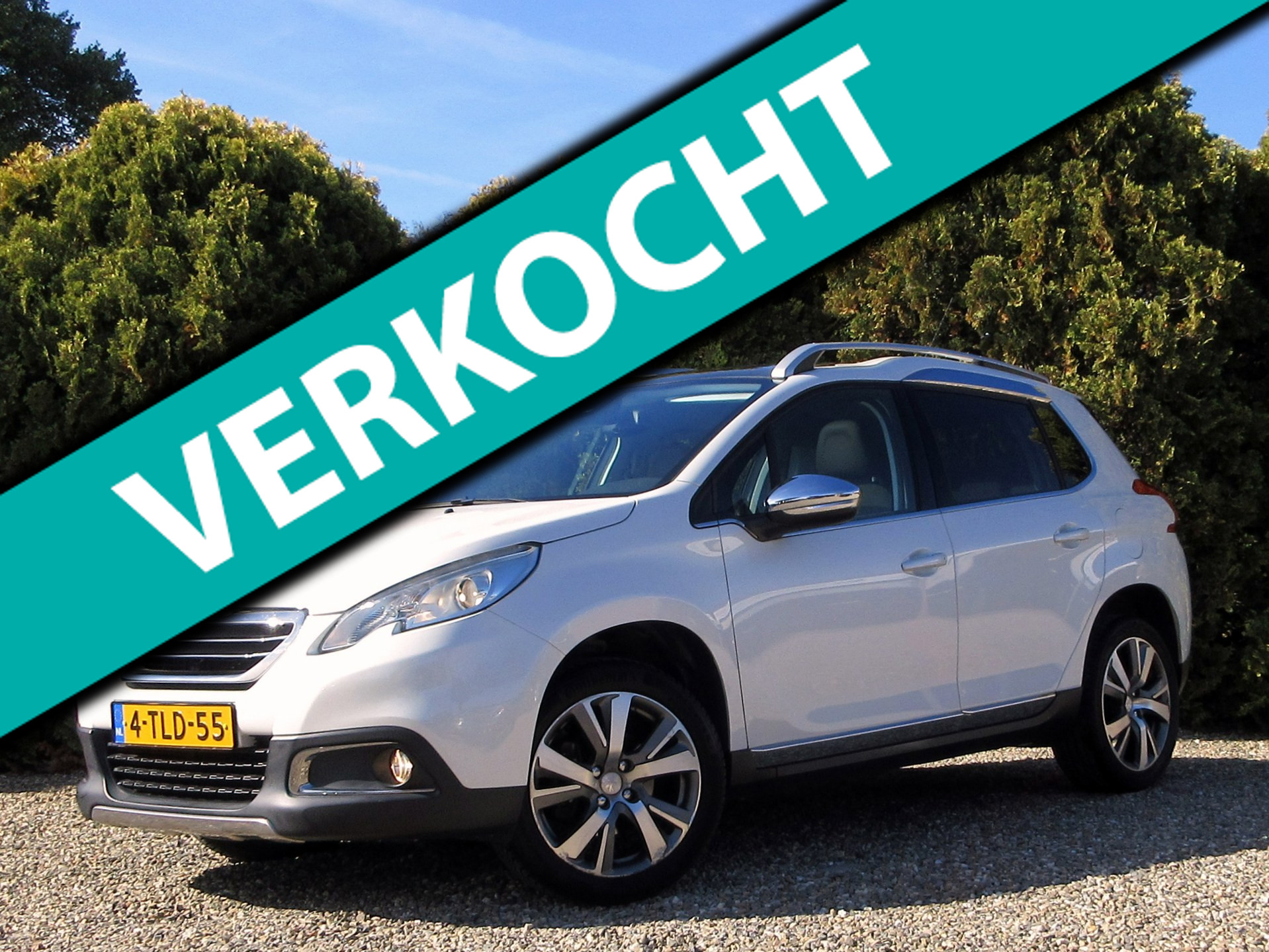 Peugeot 2008 1.6 VTi Féline * Navi * Panoramadak * 2014 - voorkant