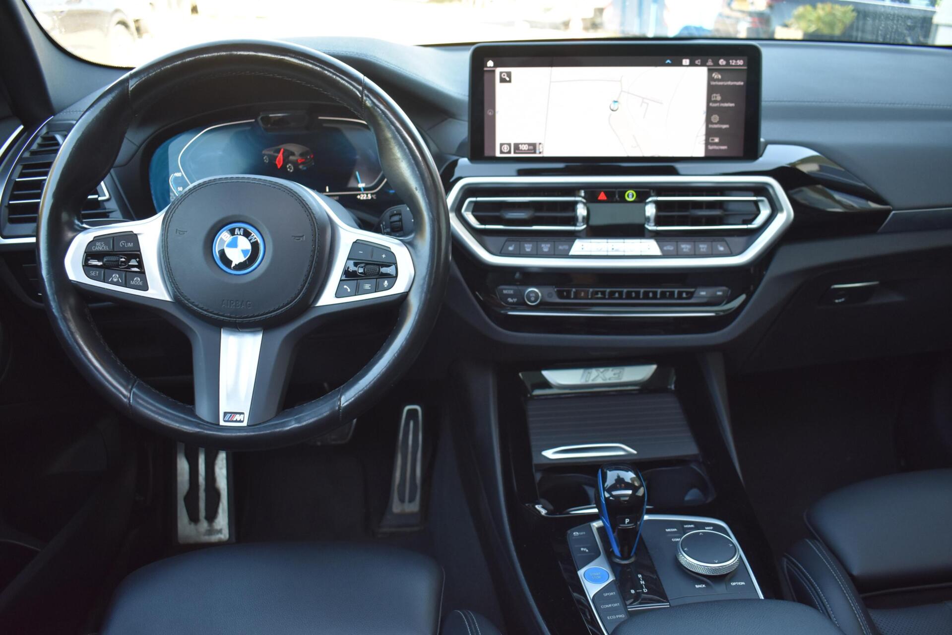 Foto van BMW Ix3