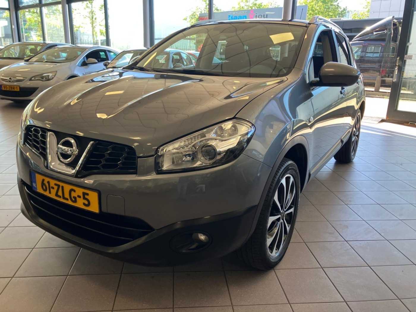 Nissan Nissan Qashqai 2.0 Connect Edition AUTOMAAT 99 DKM BJ 2013 !!! 2013 - voorkant