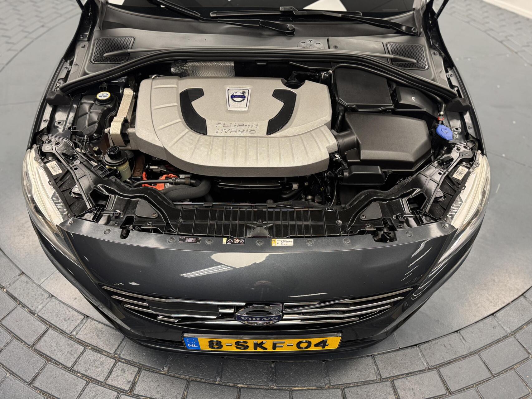 Foto van Volvo V60 Plug In Hybrid