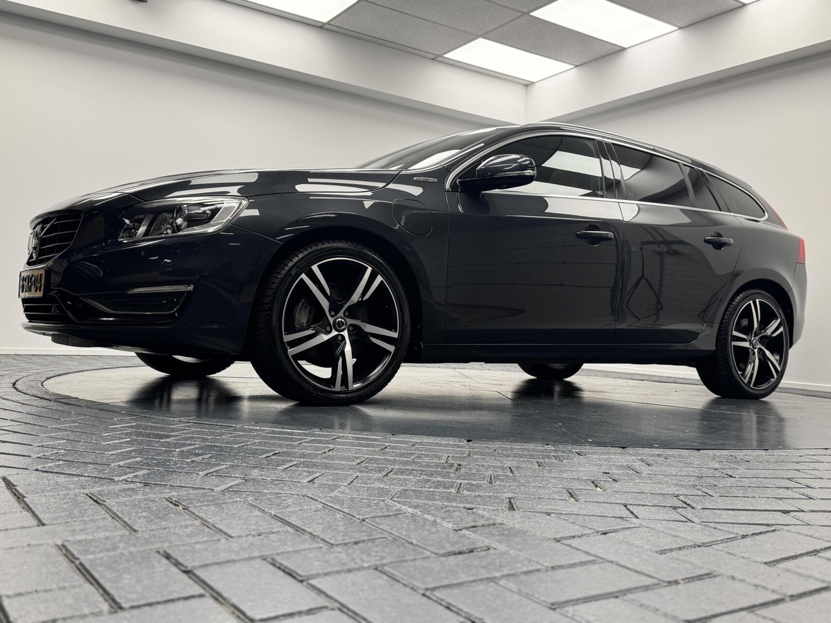 Foto van Volvo V60 Plug In Hybrid