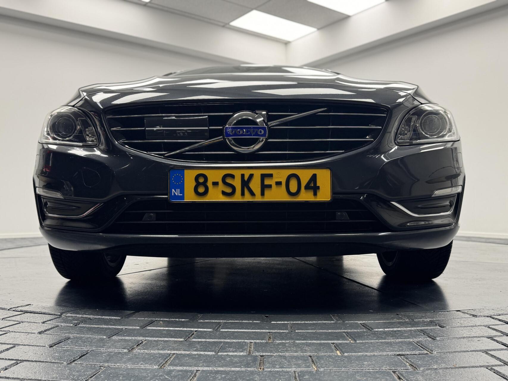 Foto van Volvo V60 Plug In Hybrid