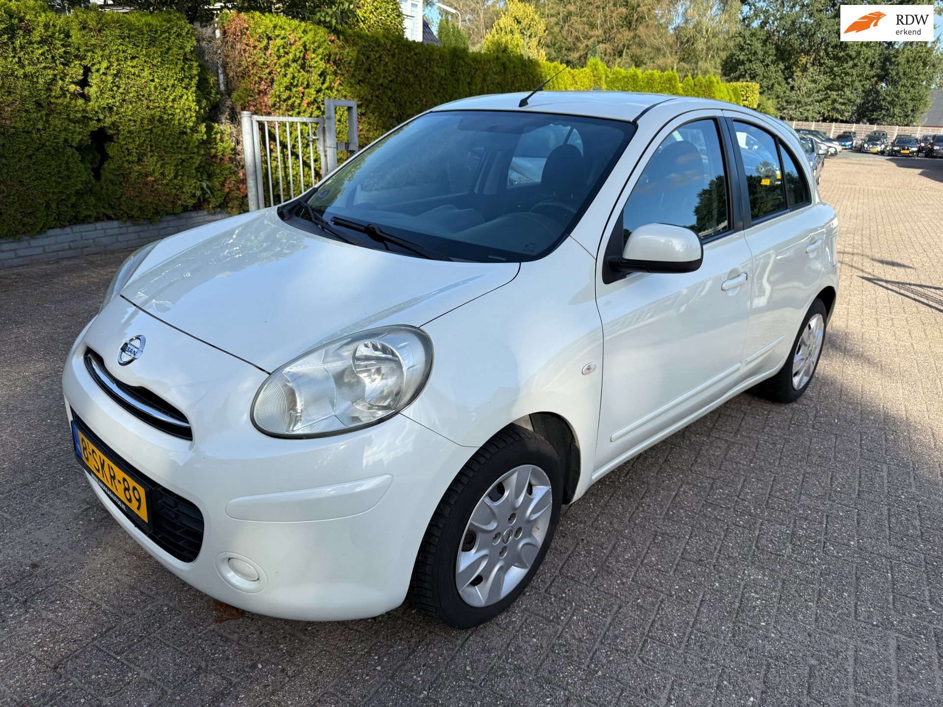 Nissan Nissan Micra 1.2 DIG-S 5-DRS Acenta AIRCO  BLUETOOTH NAP 2013 - voorkant