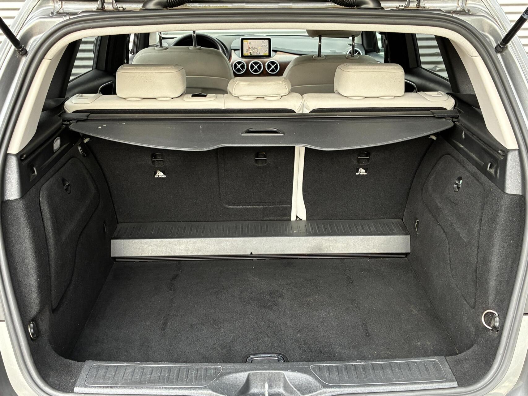 Foto van Mercedes-Benz B 200