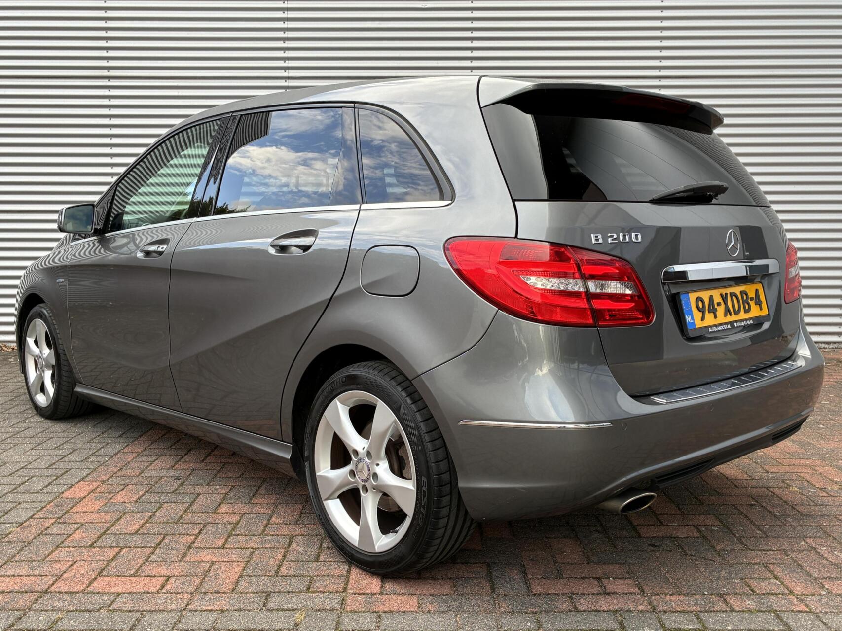 Foto van Mercedes-Benz B 200