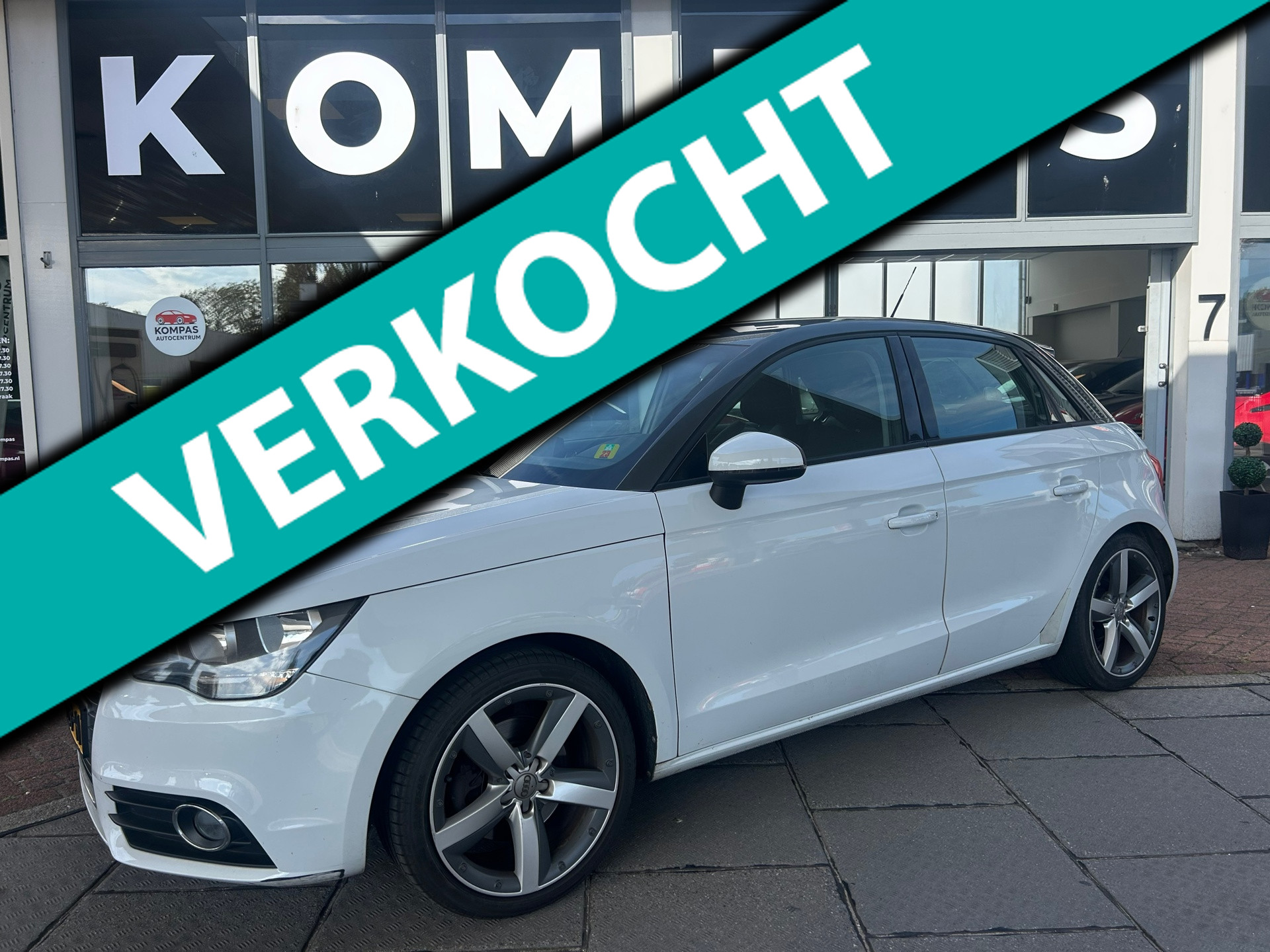 Audi A1 Sportback 1.4 TFSI Ambition Pro Line |Airco|5DRS|PDC|MultiStuur|Bluetooth|APK27|EL.Ramen|LM.Velgen|Goed Onderhouden| 2012 - voorkant