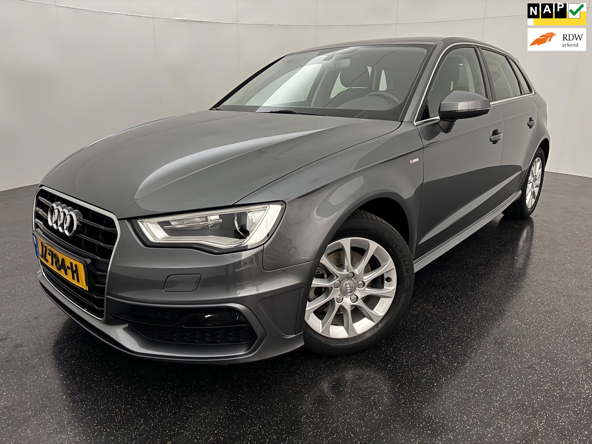 Audi A3 Sportback 1.6 TDI Adrenalin 2016 - voorkant