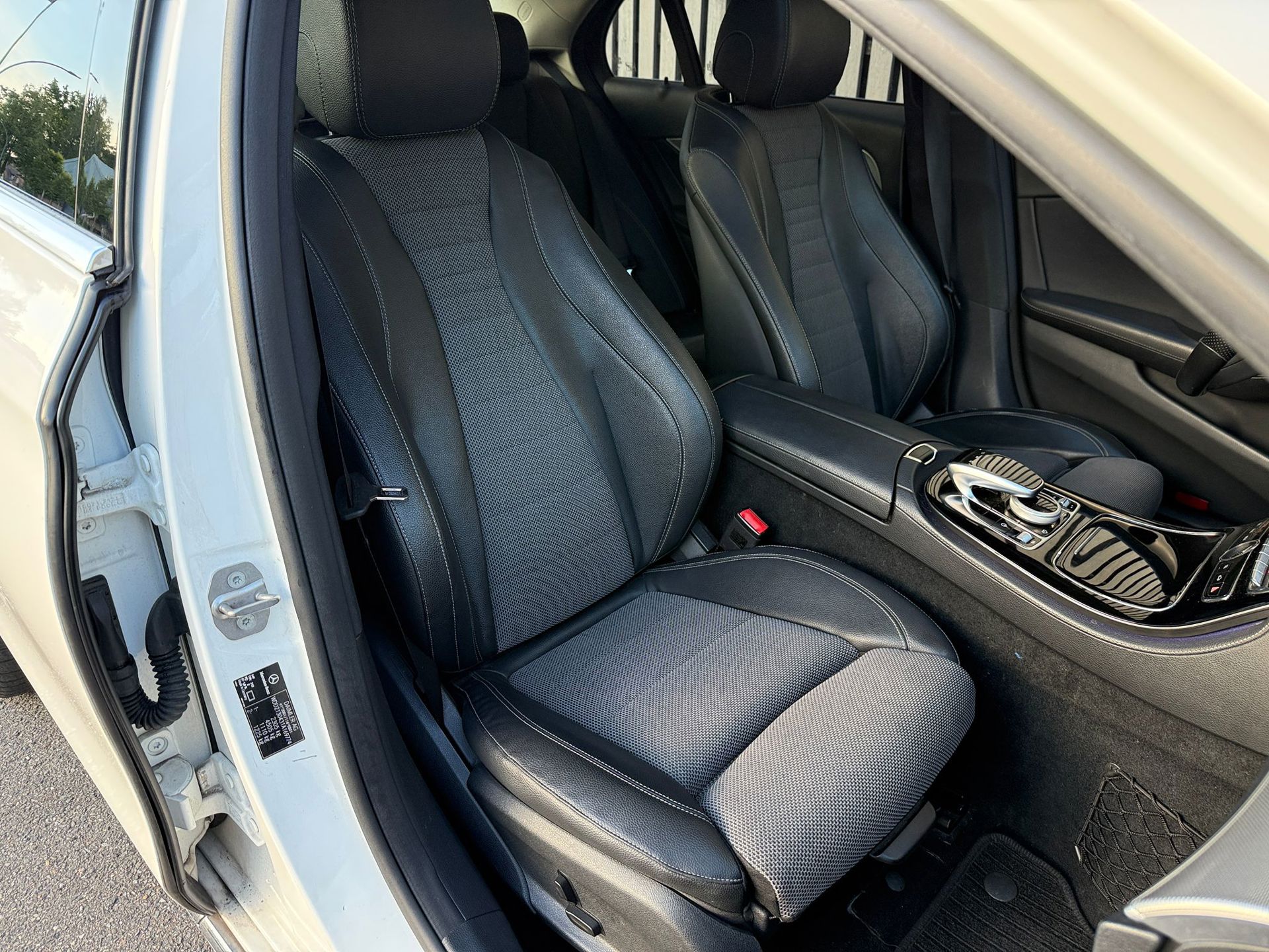 Foto van Mercedes-Benz E 200 4Matic