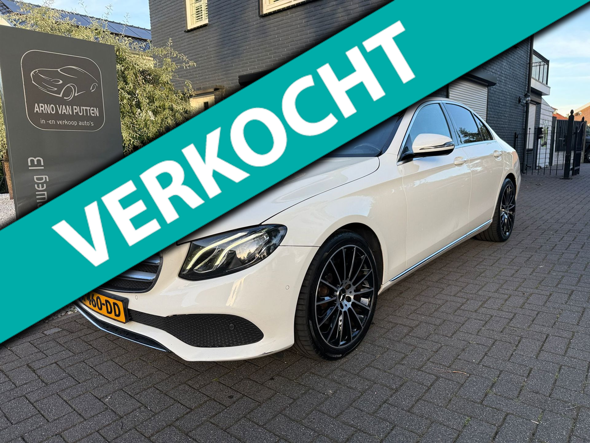 Mercedes-Benz E 200 4Matic 200 4MATIC Premium /Burmester /Schuifdak /Sfeerverlichting 2016 - voorkant