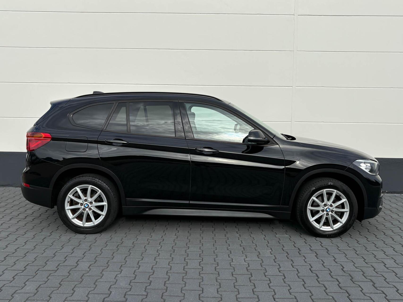 Foto van BMW X1 sDrive 18i
