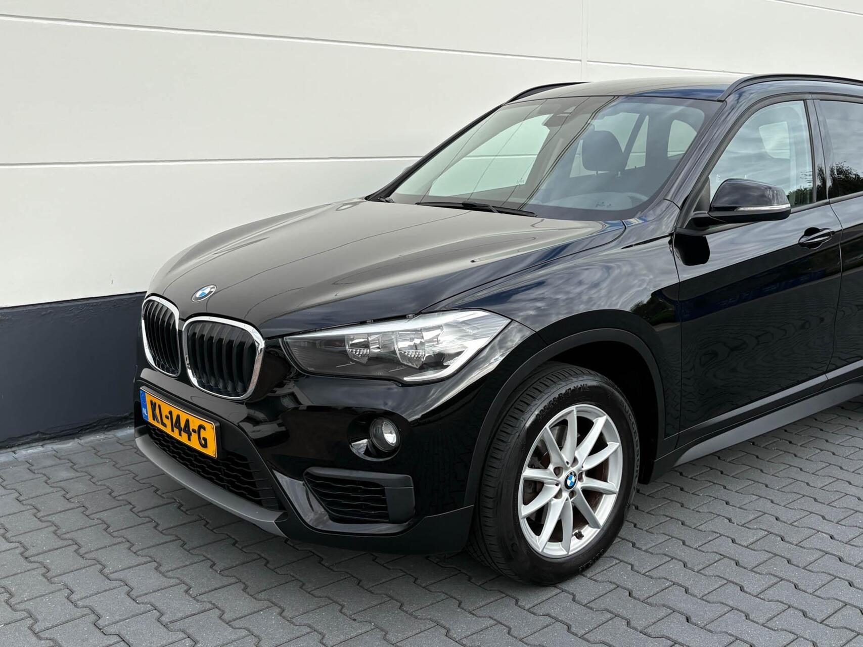 Foto van BMW X1 sDrive 18i