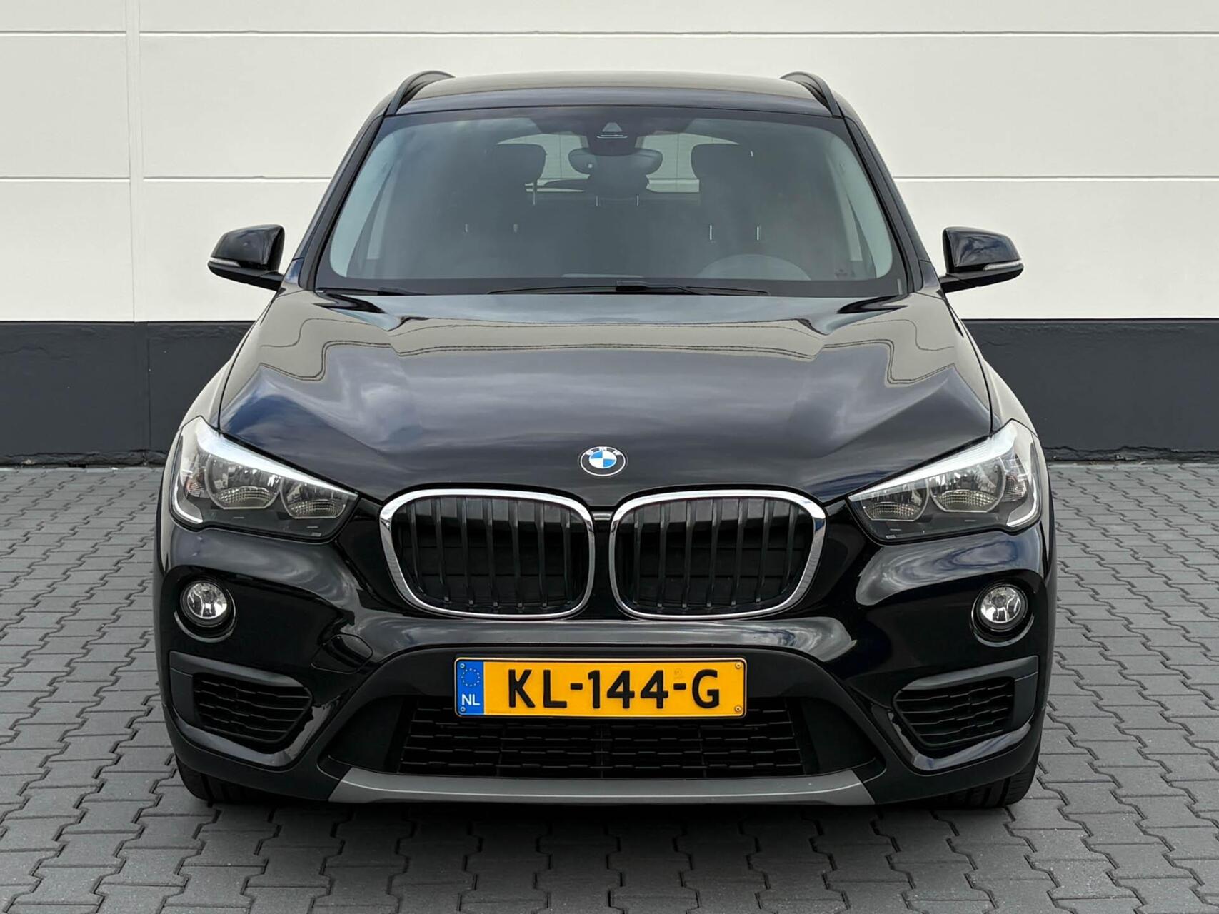 Foto van BMW X1 sDrive 18i