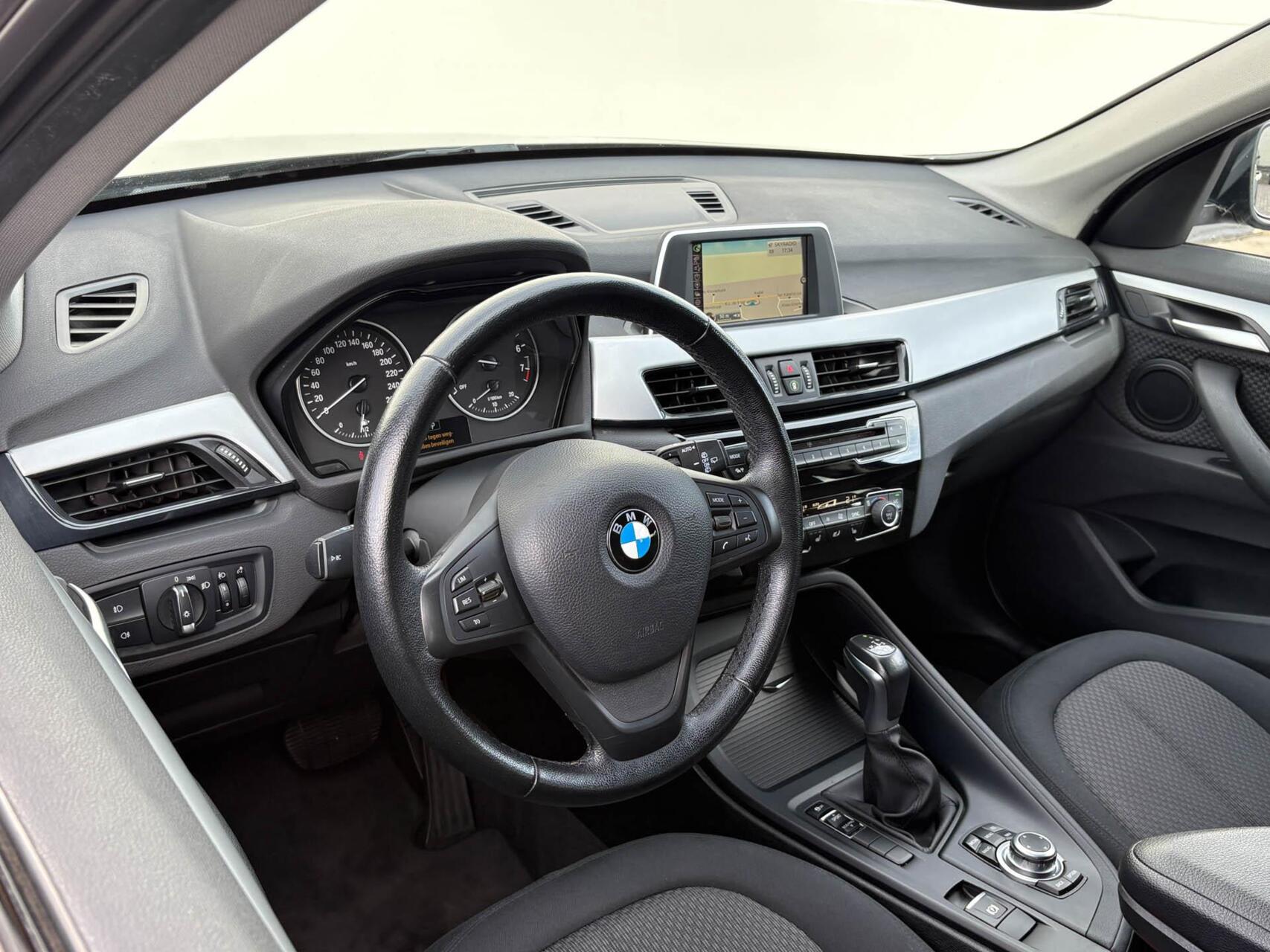 Foto van BMW X1 sDrive 18i