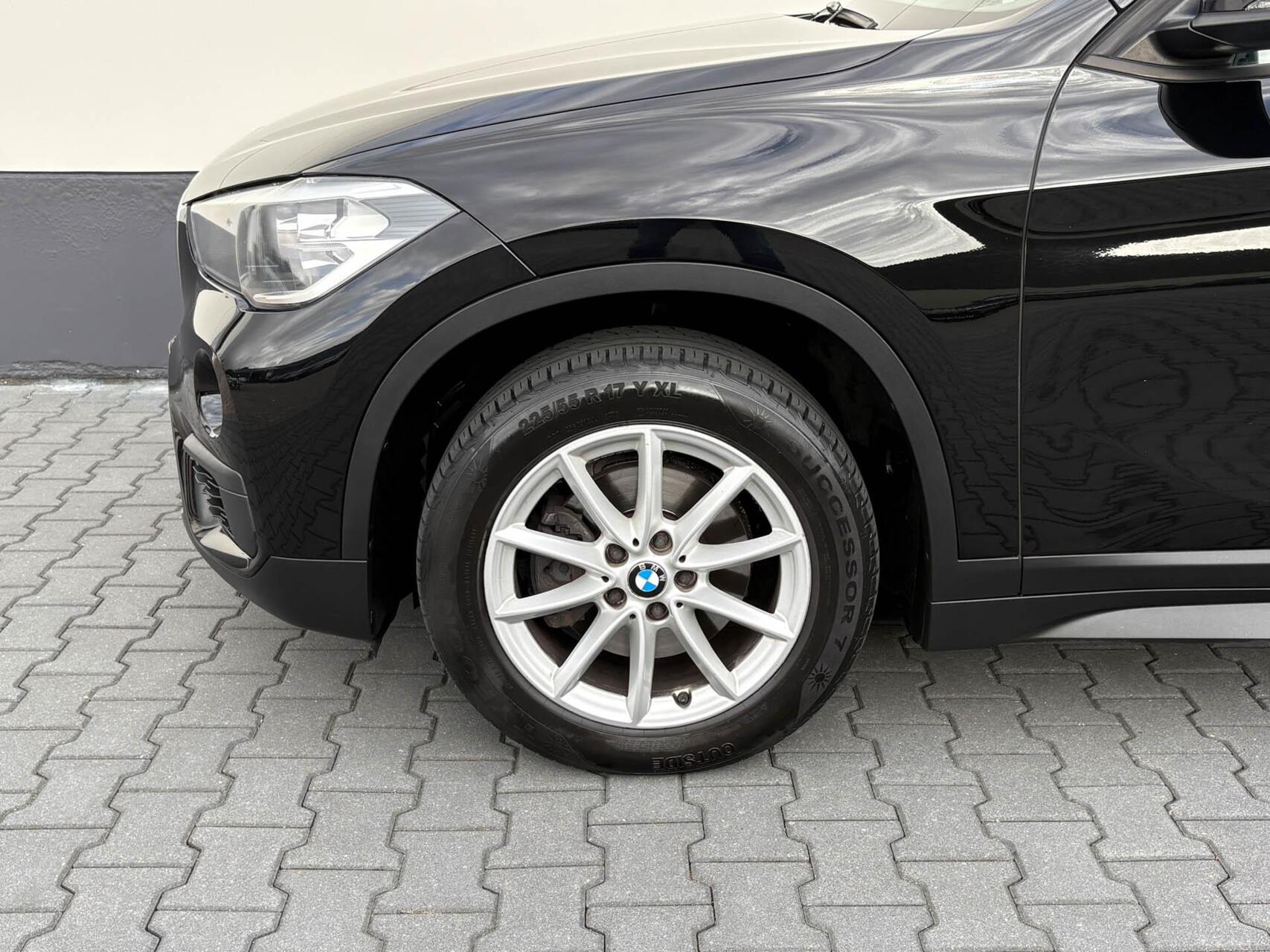 Foto van BMW X1 sDrive 18i