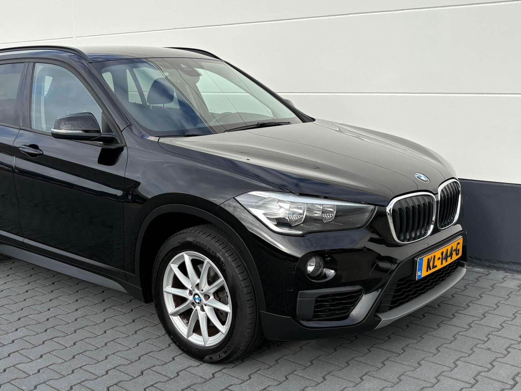 Foto van BMW X1 sDrive 18i