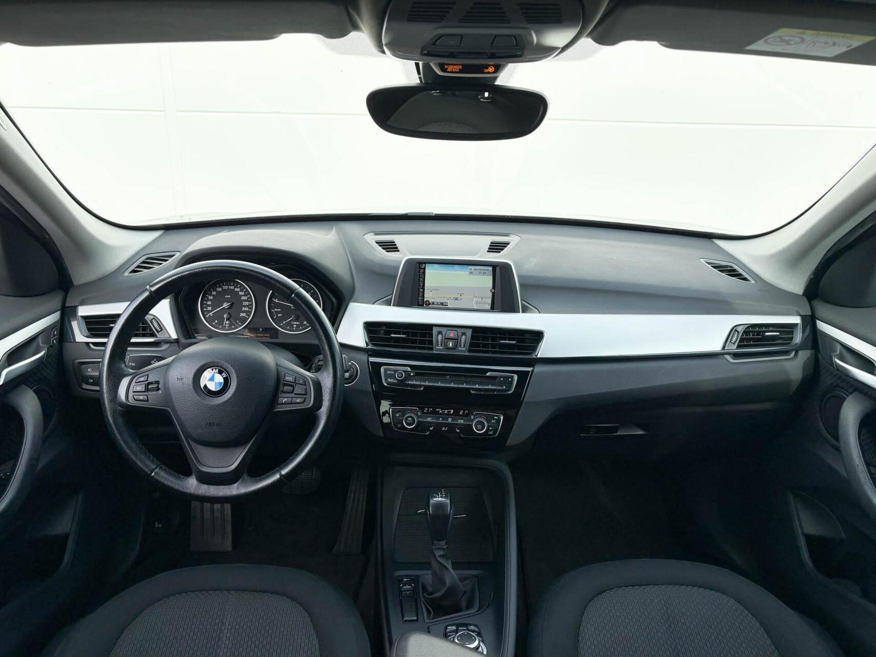 Foto van BMW X1 sDrive 18i