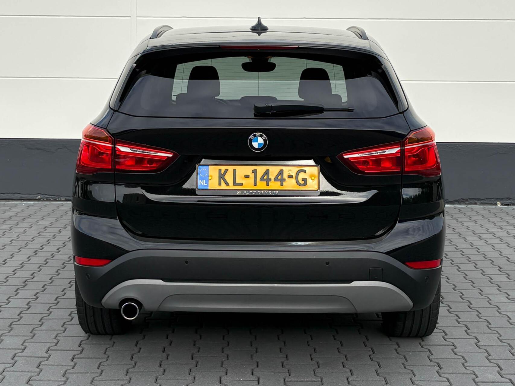 Foto van BMW X1 sDrive 18i