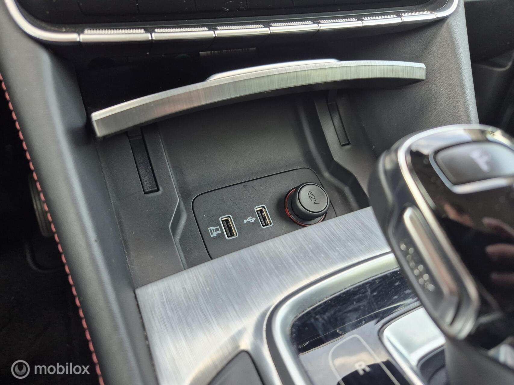 Foto van MG MG Rx6 Plug-in Hybrid