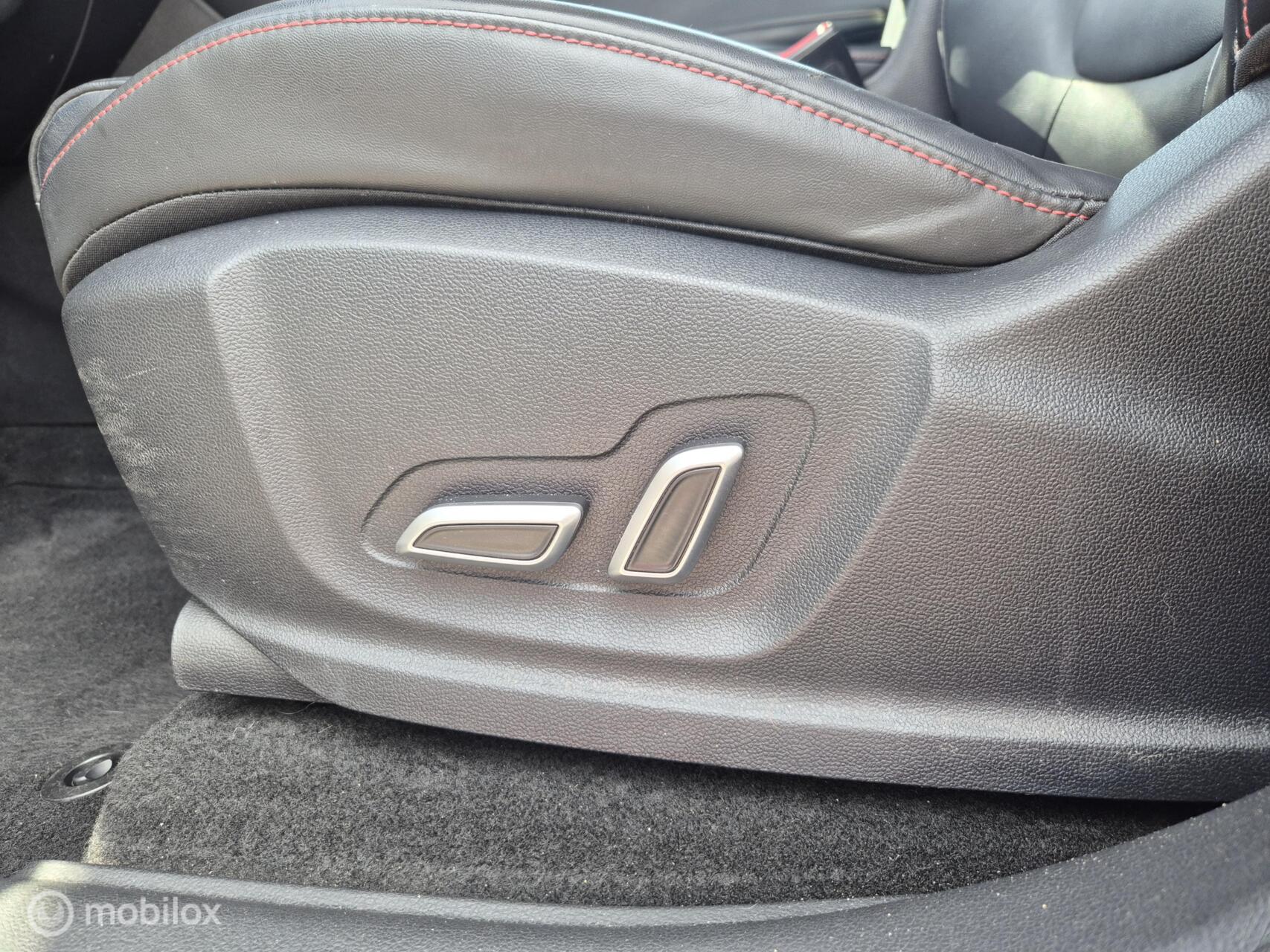 Foto van MG MG Rx6 Plug-in Hybrid