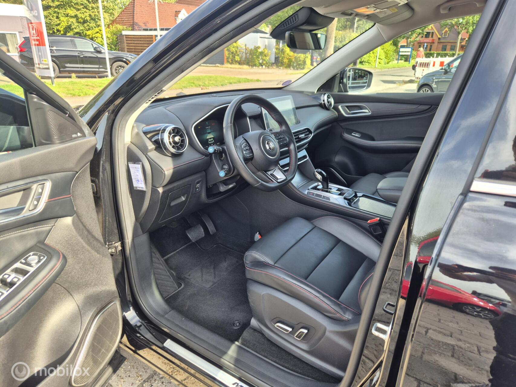 Foto van MG MG Rx6 Plug-in Hybrid