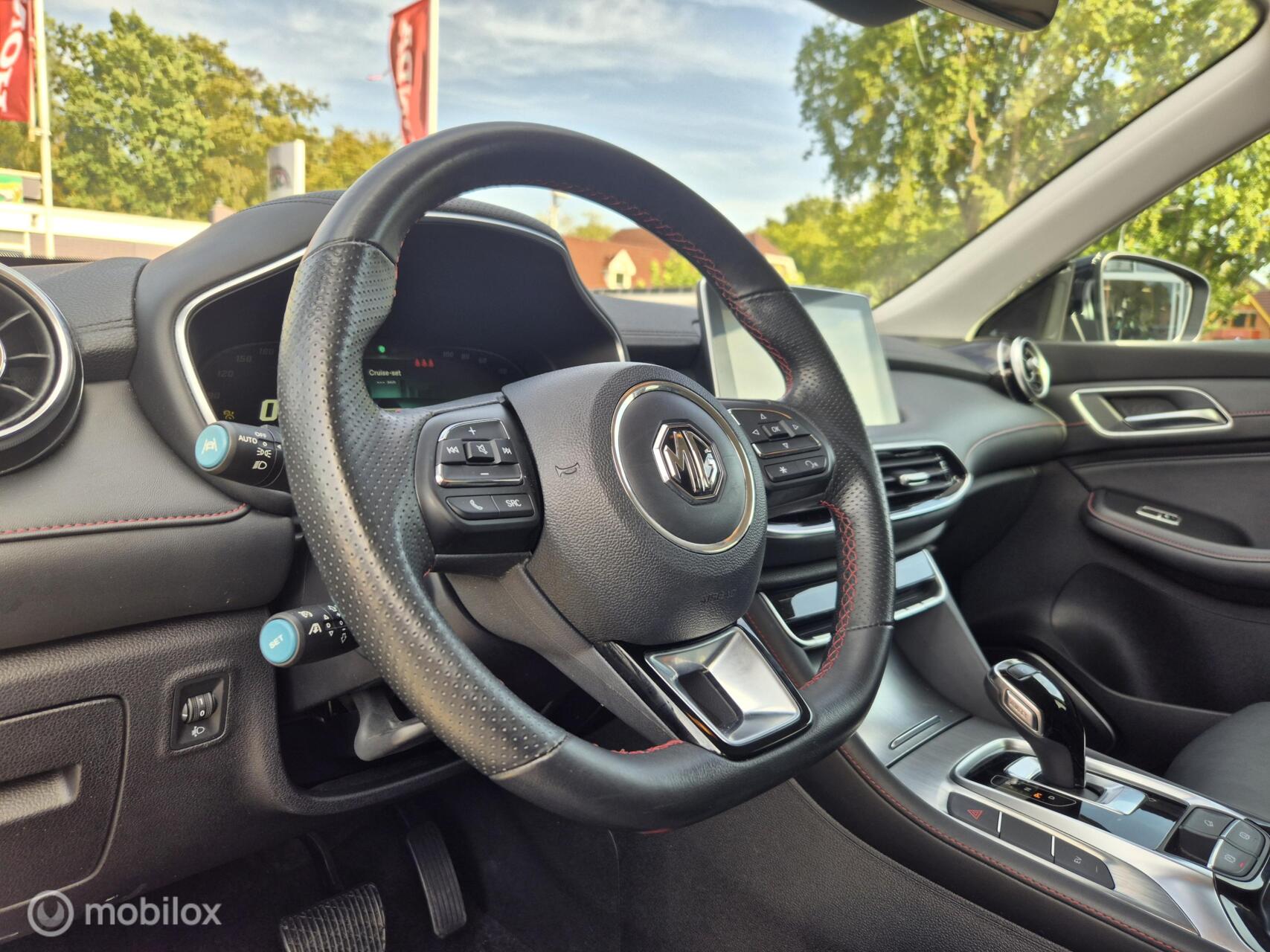 Foto van MG MG Rx6 Plug-in Hybrid