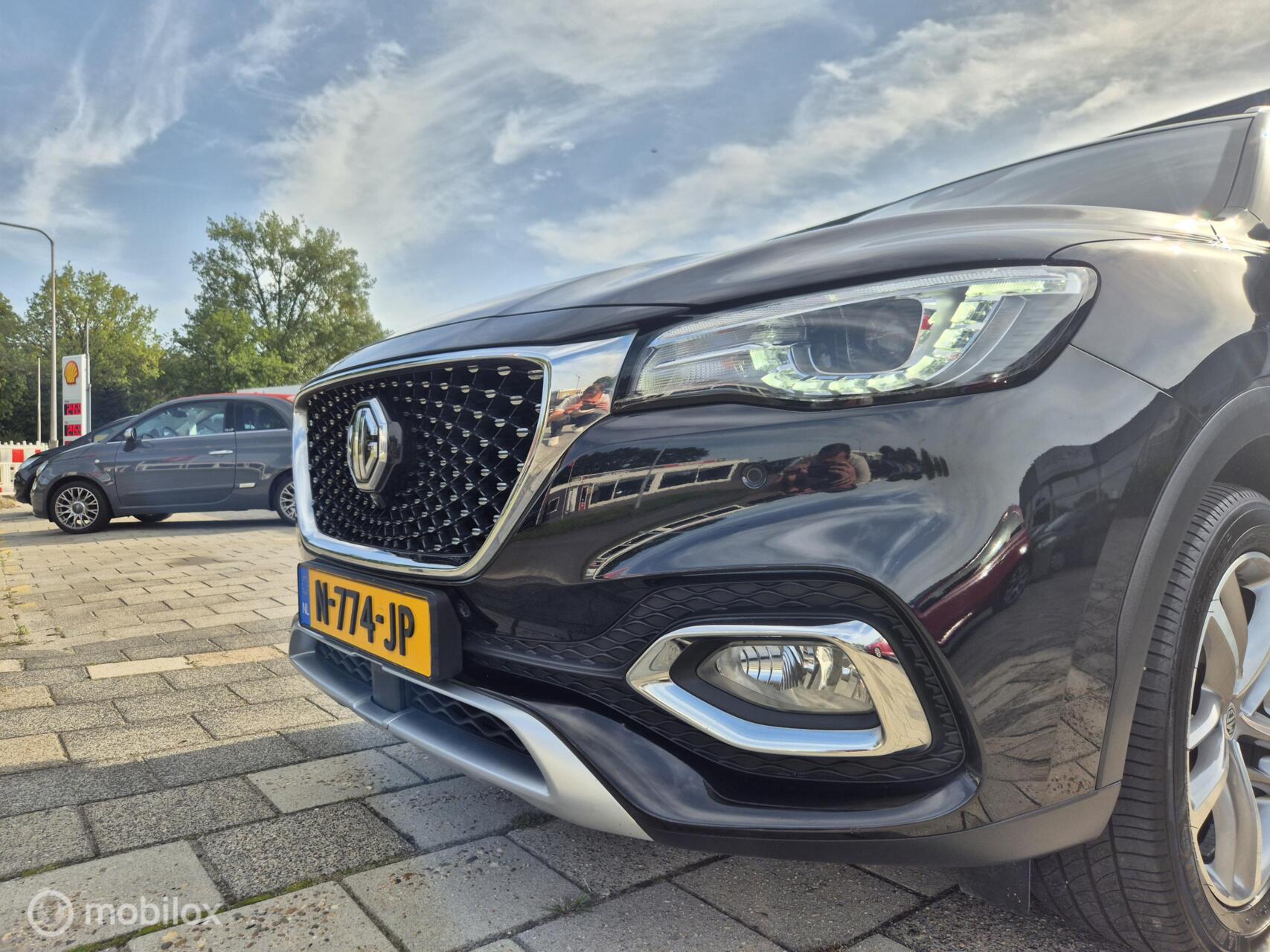 Foto van MG MG Rx6 Plug-in Hybrid