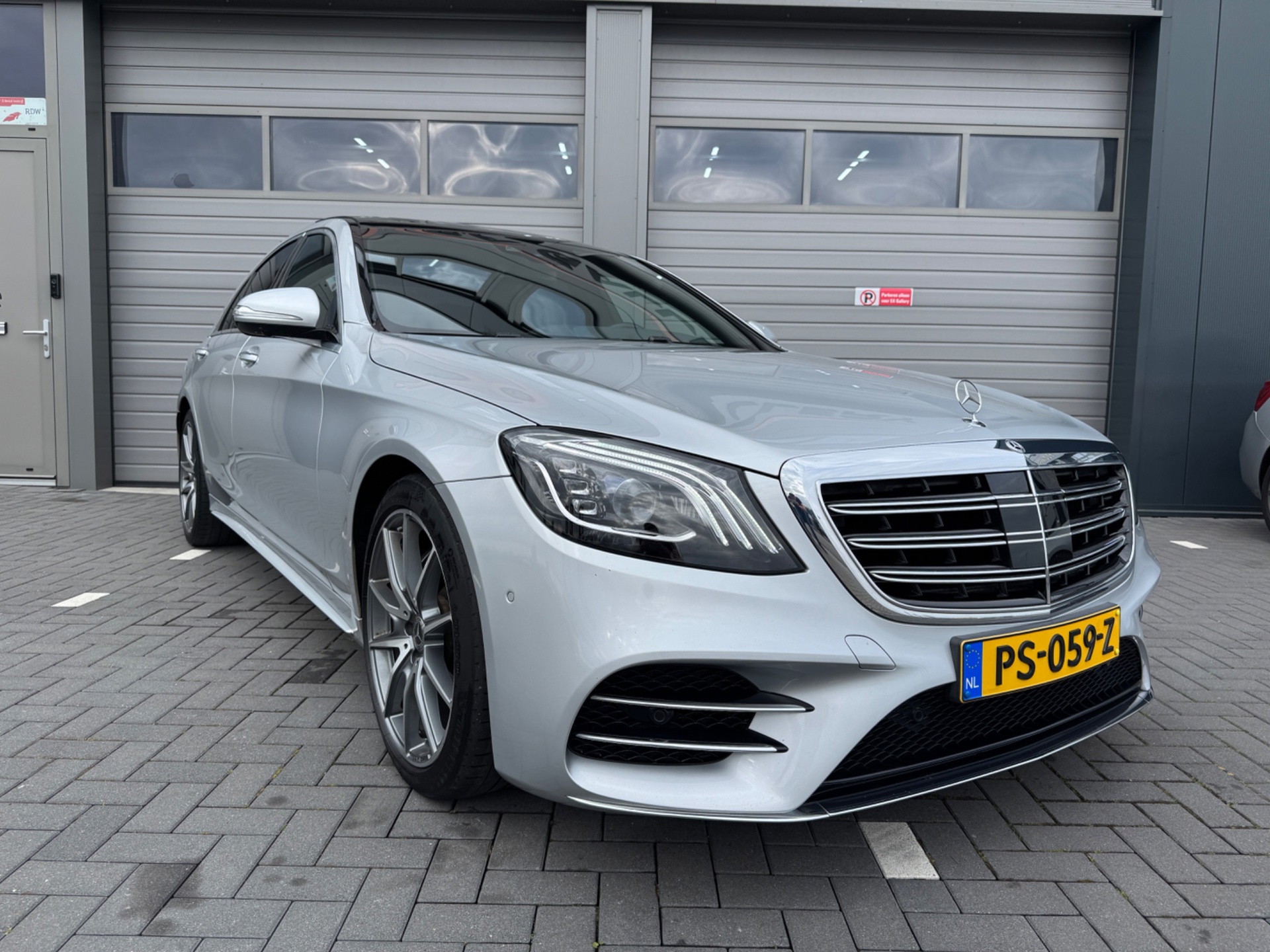 Foto van Mercedes-Benz S 400 D 4Matic