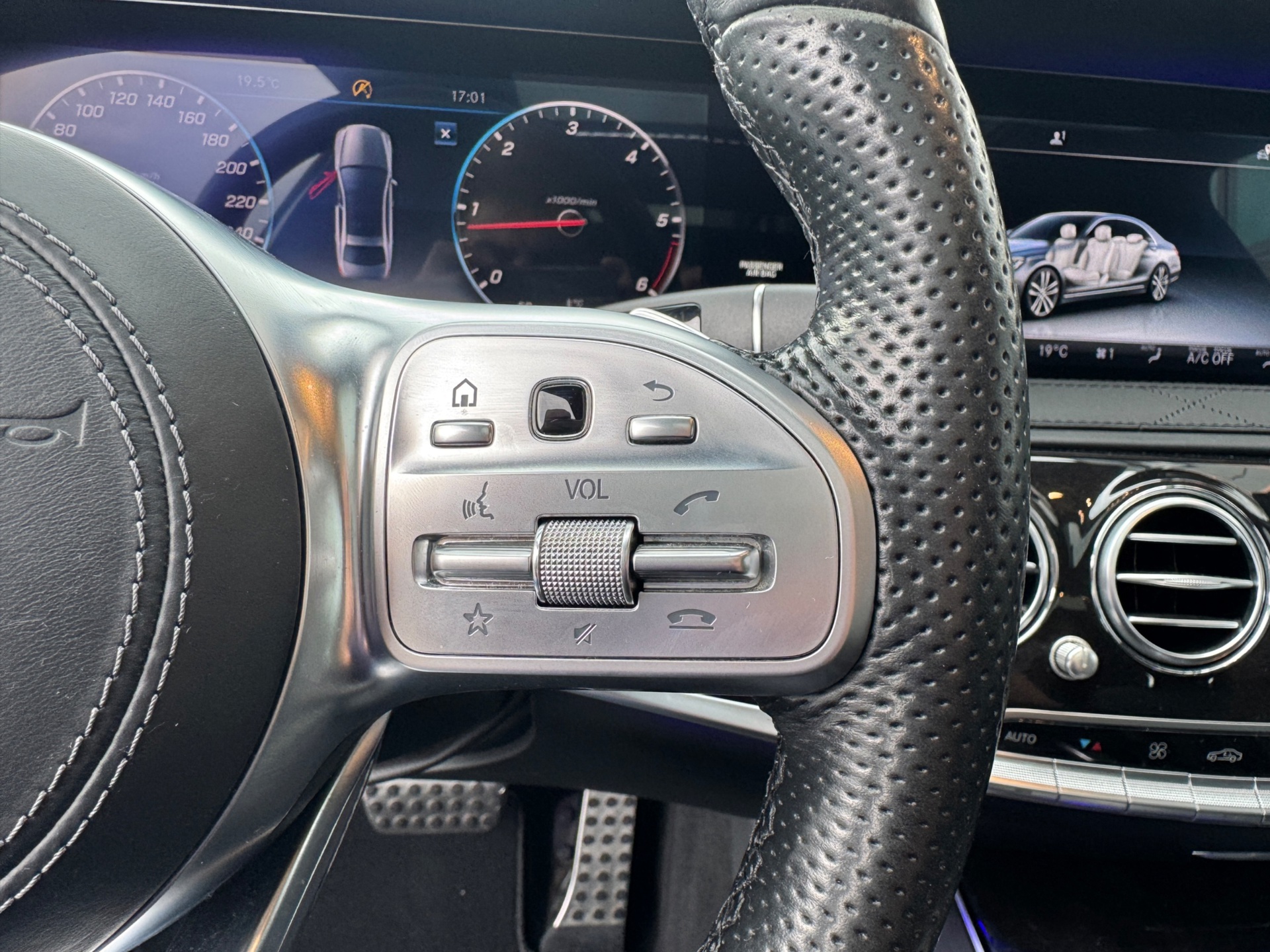 Foto van Mercedes-Benz S 400 D 4Matic