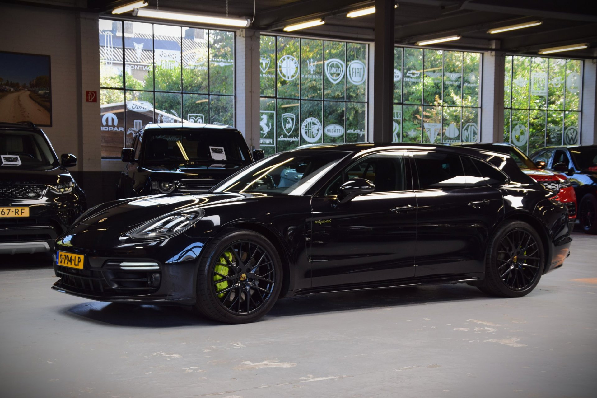 Foto van Porsche Panamera 4 E-hybrid