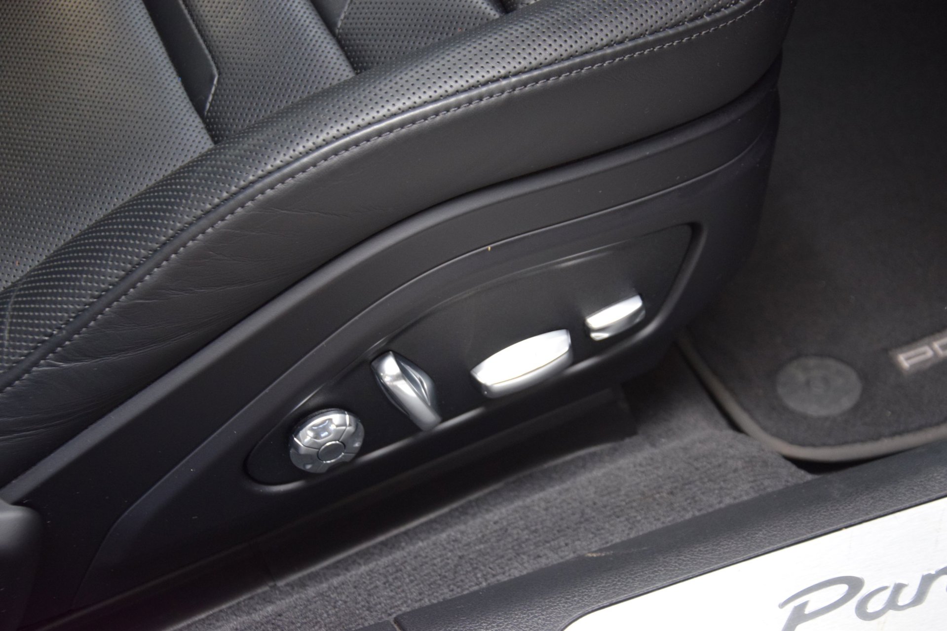 Foto van Porsche Panamera 4 E-hybrid