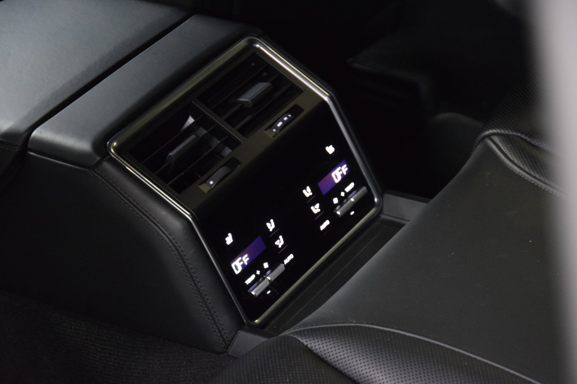 Foto van Porsche Panamera 4 E-hybrid