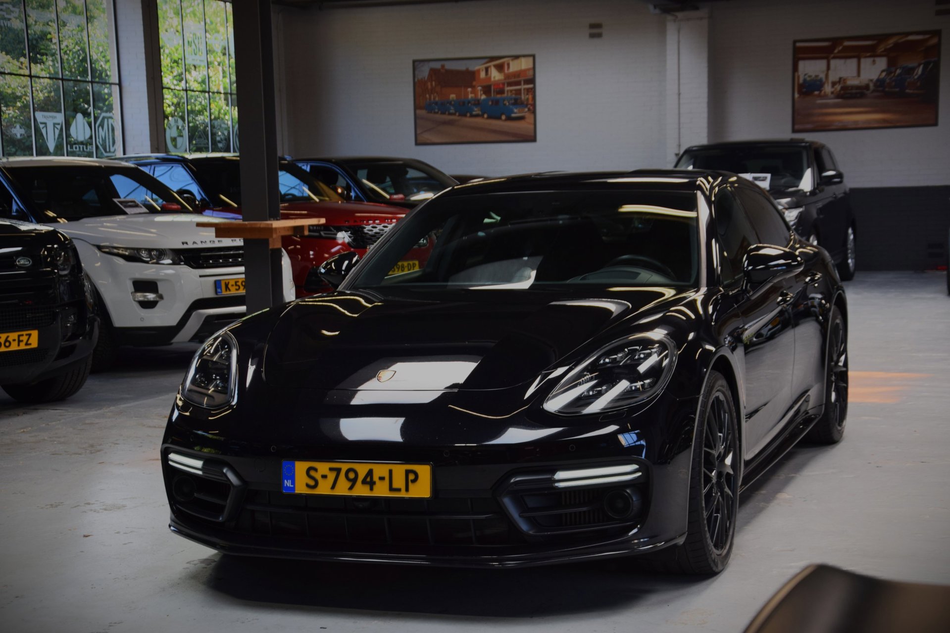 Foto van Porsche Panamera 4 E-hybrid