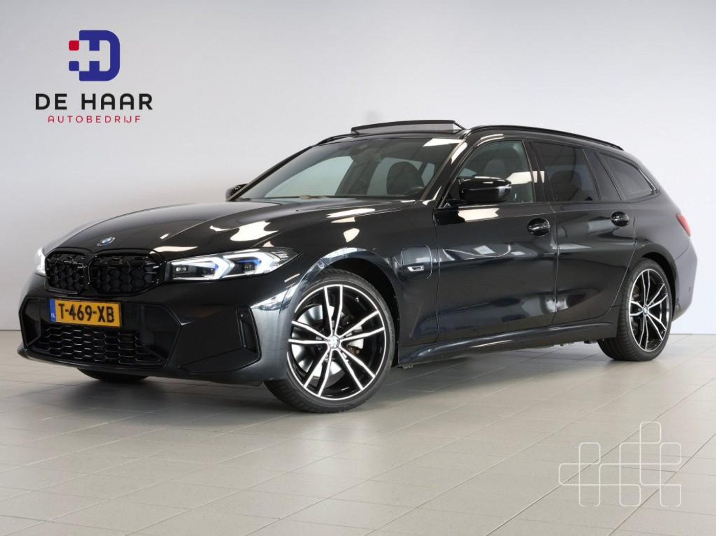 BMW 320e Touring 320e M Sport LCI - Schuif/Kanteldak - Trekhaak - Head-Up Display 2022 - voorkant